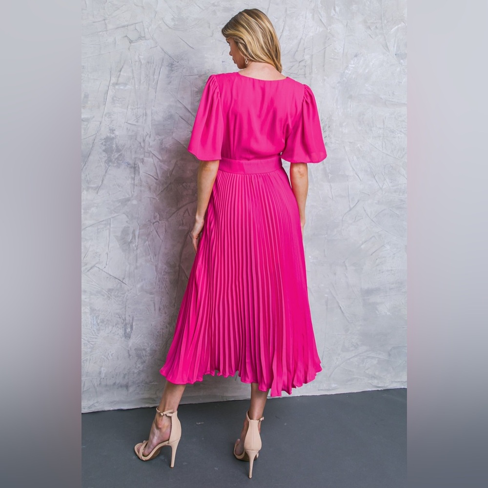 Elegant Fuchsia Pleated Midi Dress - Picture 5 of 5